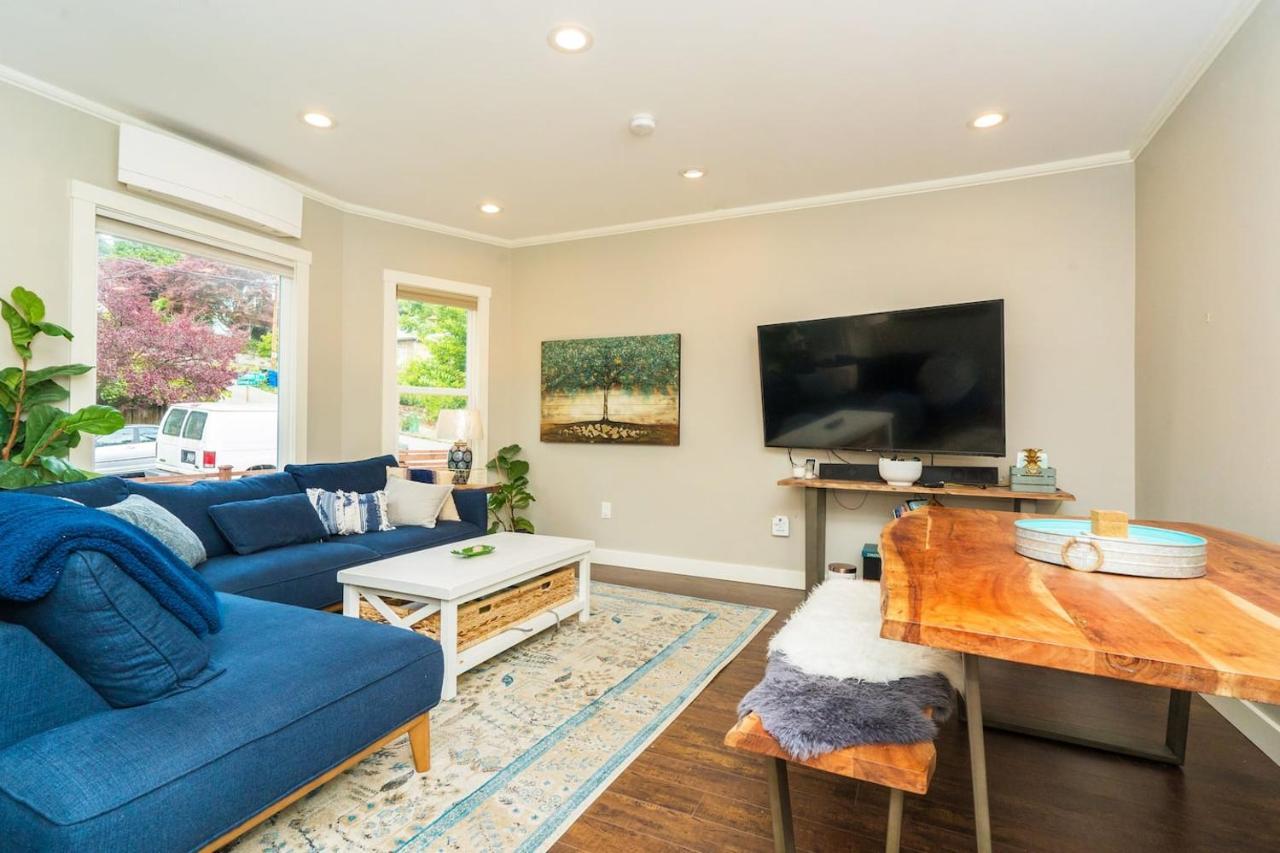 Remodeled 2-bedroom Unit In Fremont W/ Luxe Bathrooms Apartment Seattle