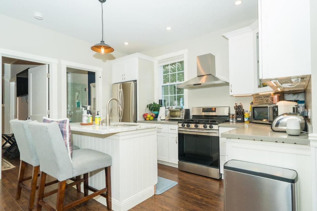 Remodeled 2-bedroom Unit In Fremont W/ Luxe Bathrooms Apartment *