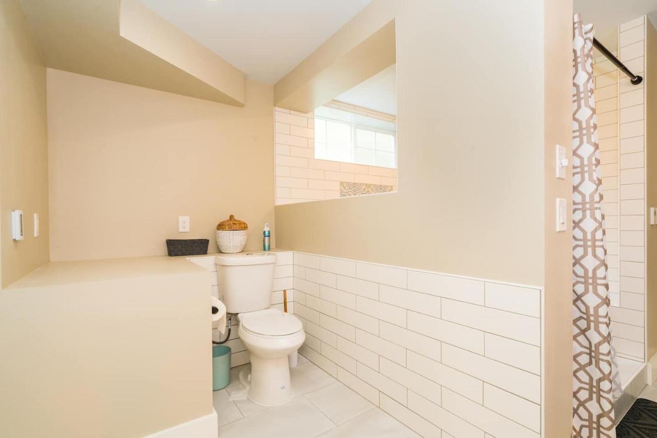 Apartment Remodeled 2-bedroom Unit In Fremont W/ Luxe Bathrooms